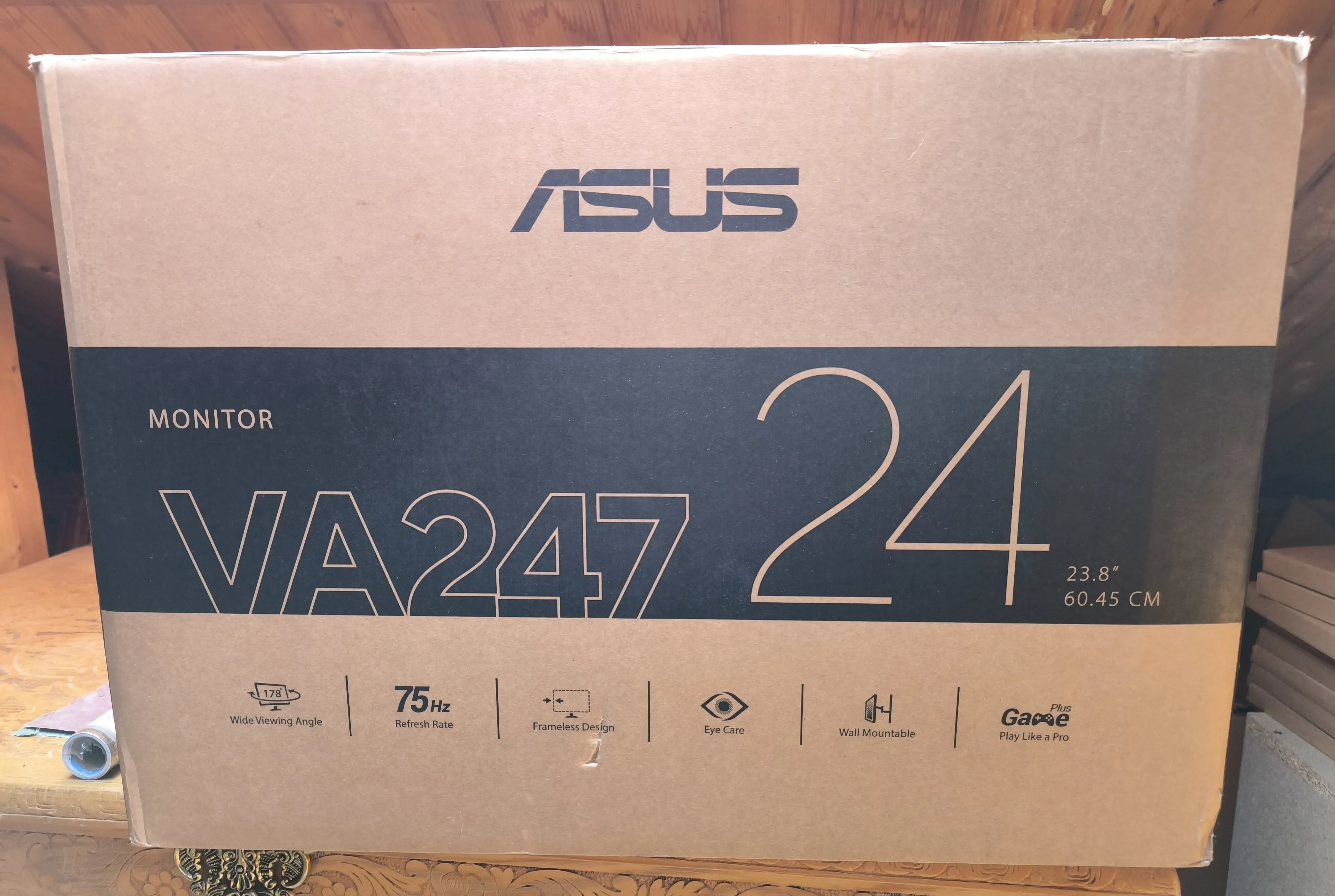 VENDO YAESU FT-710 CON ALTAVOZ Y MONITOR  DE 24