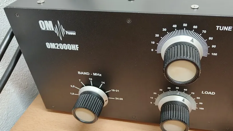 Amplificador OM POWER OM2000HF