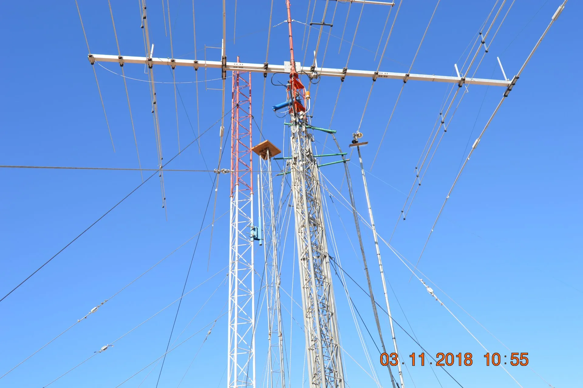 Vendo INSTALACION COMPLETA TORRE Y ANTENAS