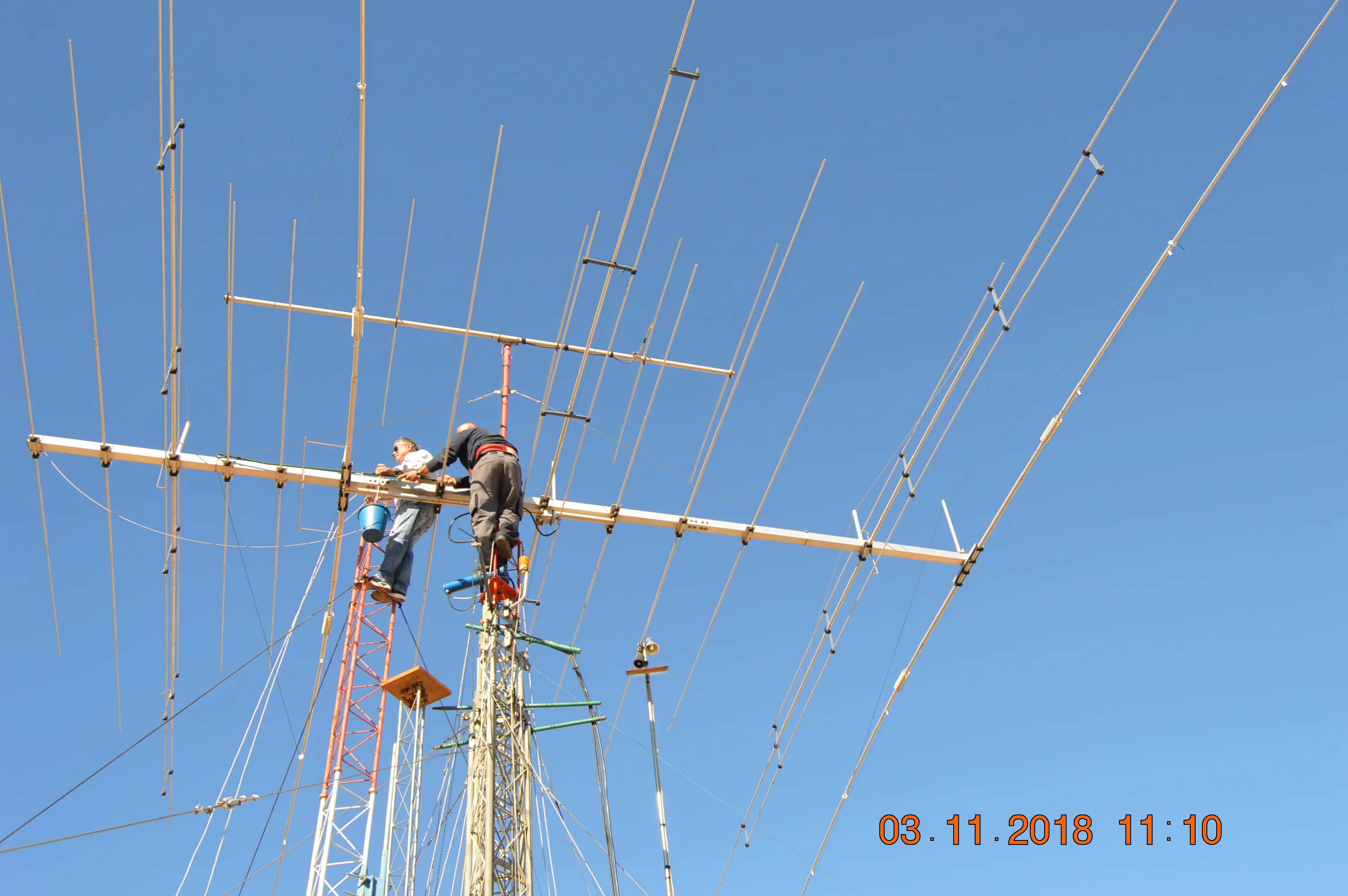 Vendo INSTALACION COMPLETA TORRE Y ANTENAS