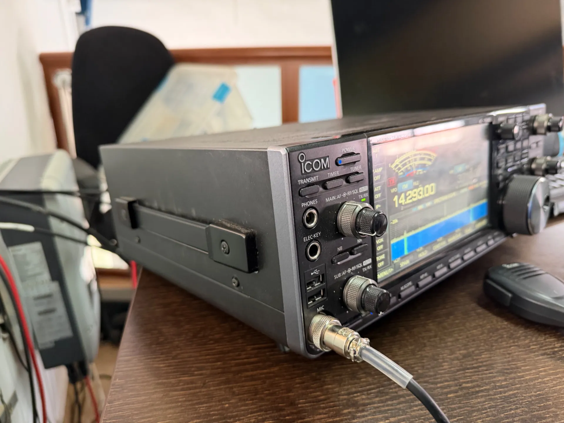 Icom 7610