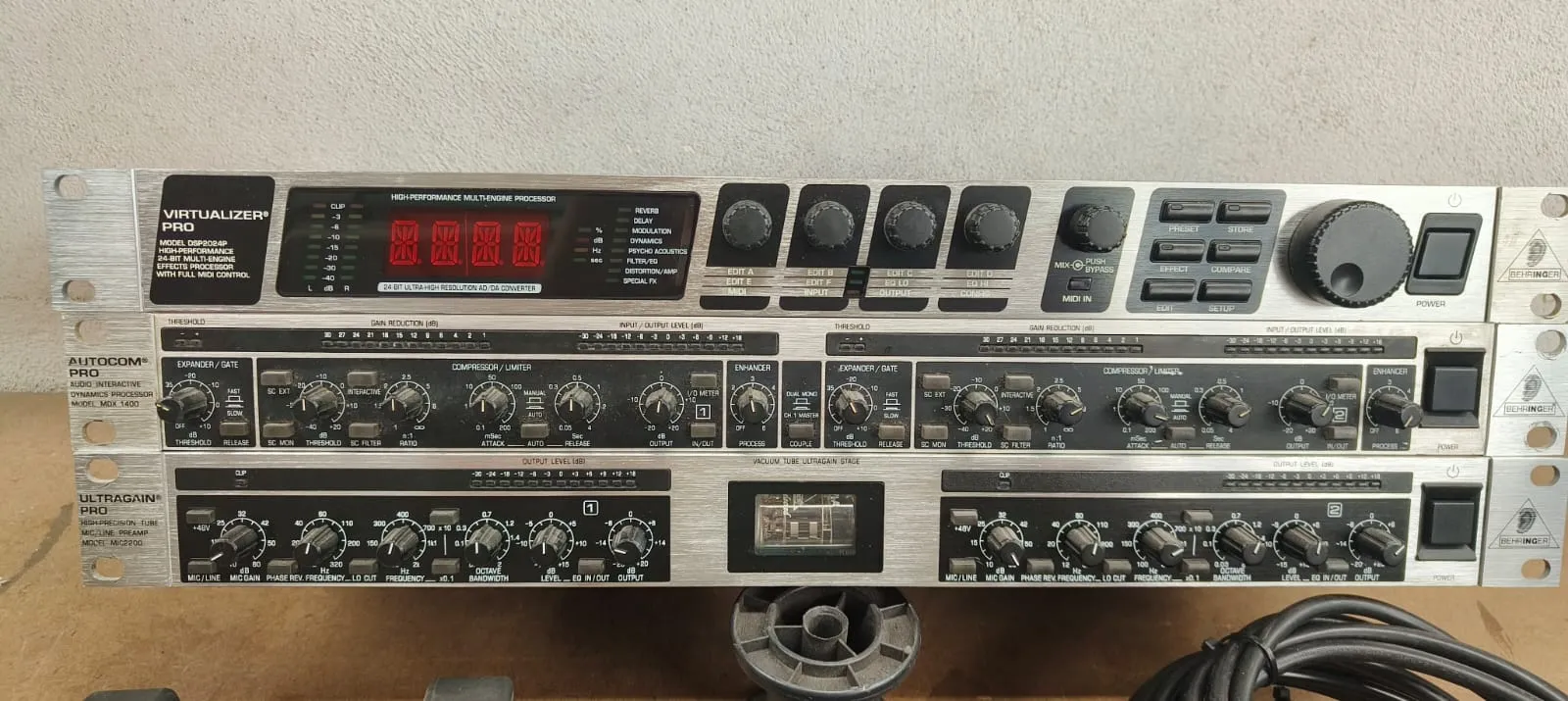 Modulos audio Behringer