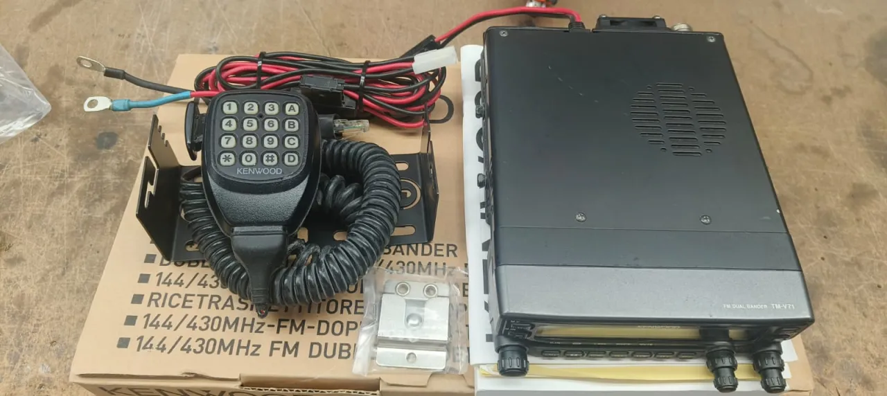 Kenwood TM-V71