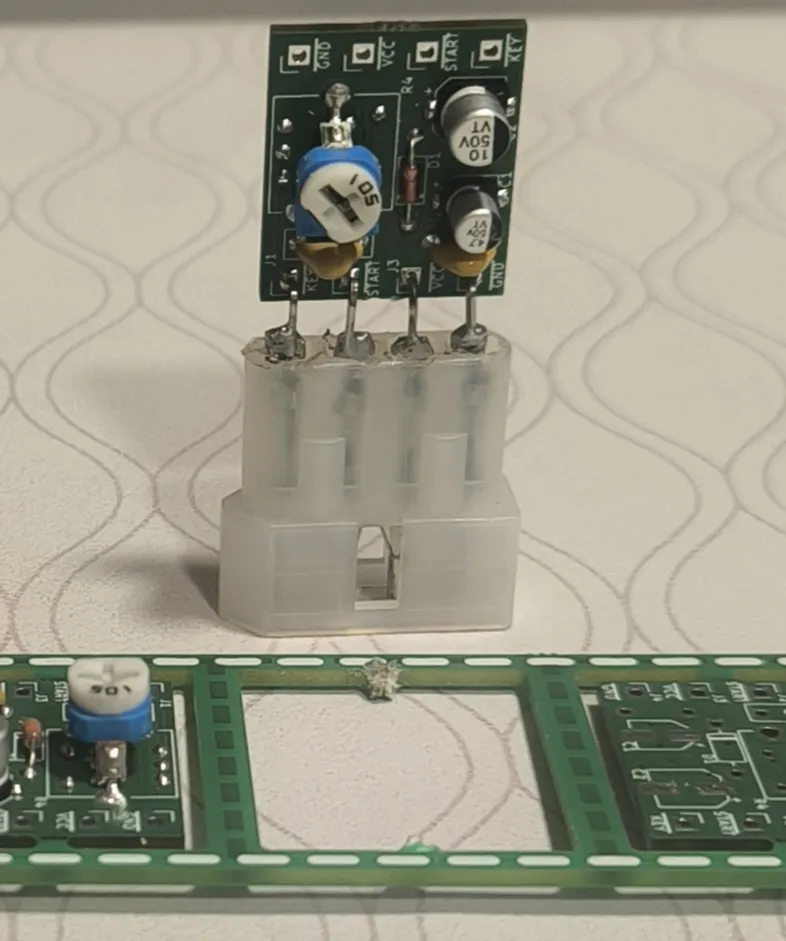 Emulador AH-4 para equipos ICOM