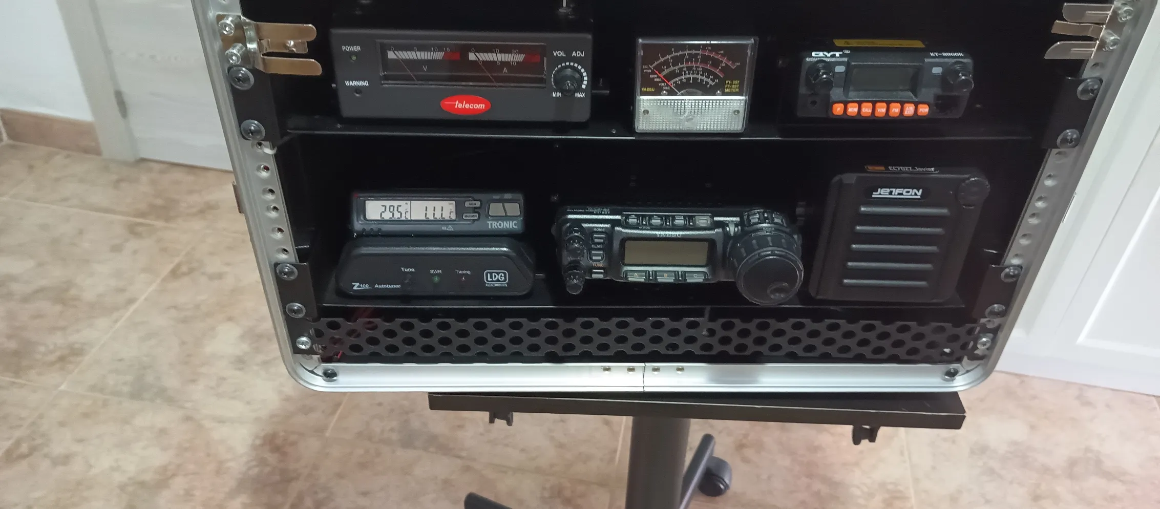 Rack HF.