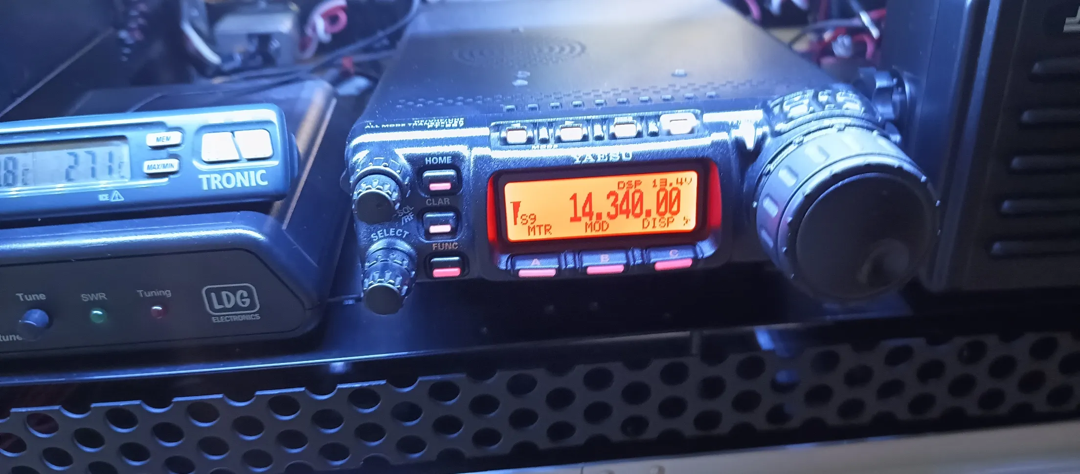 Rack HF.