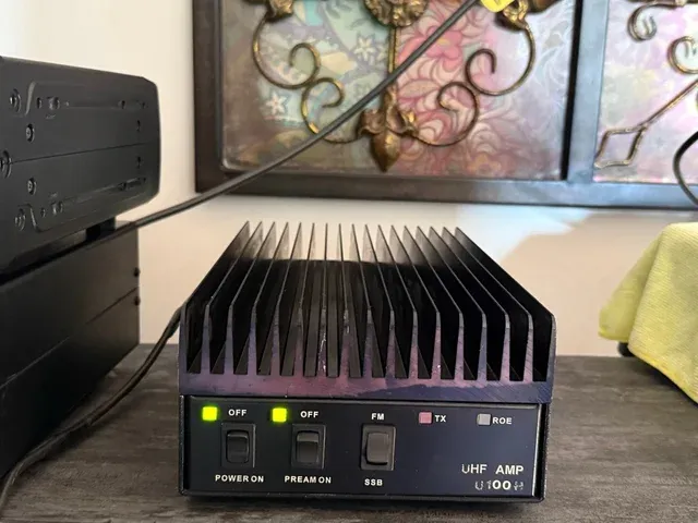 Amplificador UHF EA4BQN U/100P