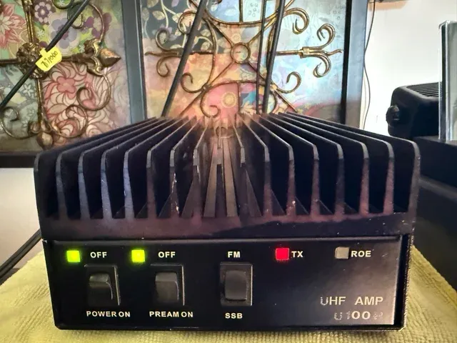Amplificador UHF EA4BQN U/100P