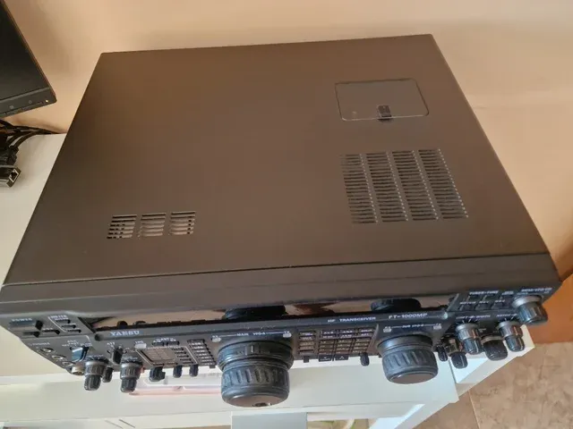 EMISORA YAESU FT-1000MP HF Transceiver