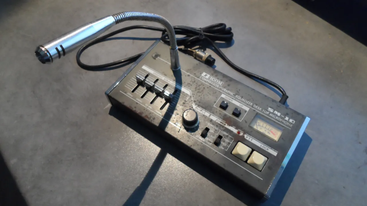 Icom SM-10