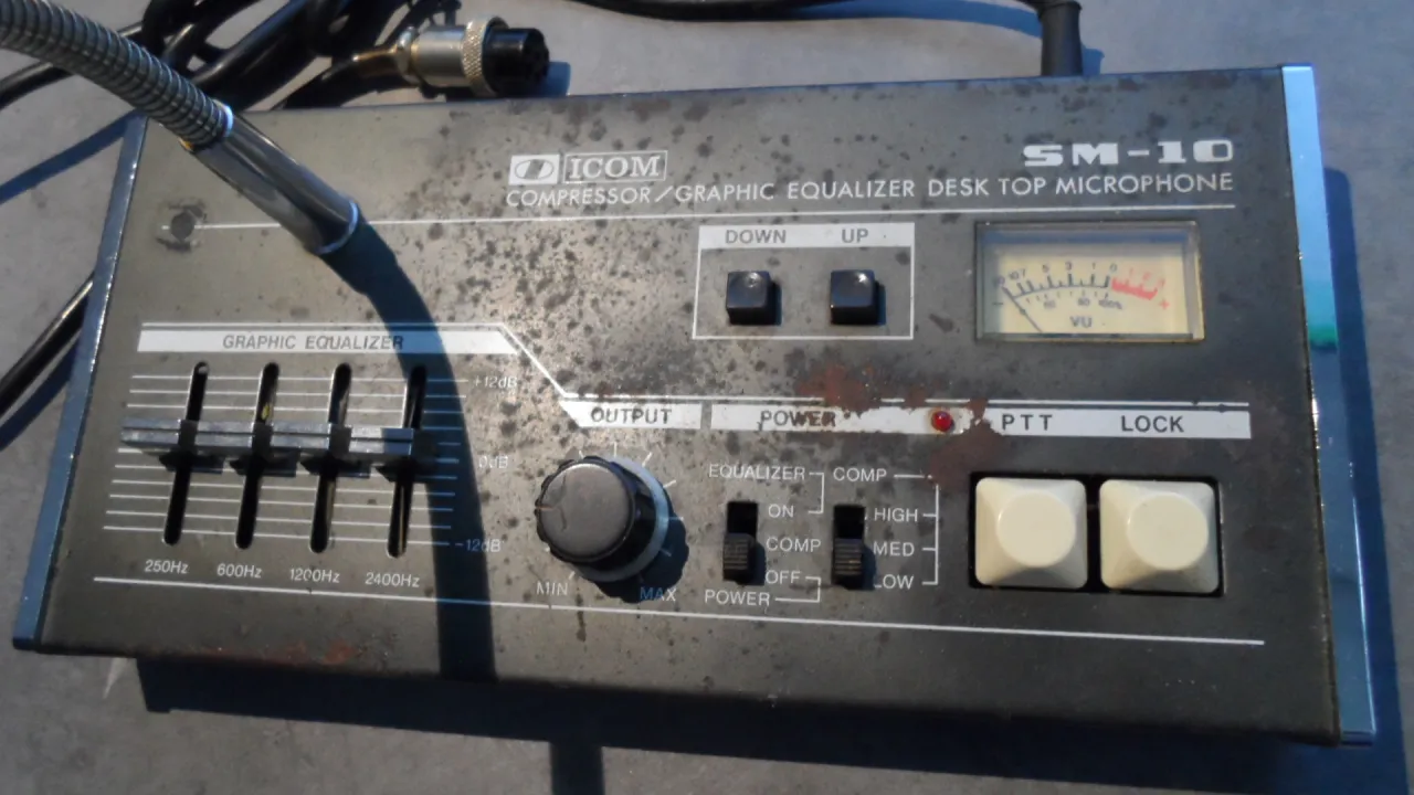 Icom SM-10