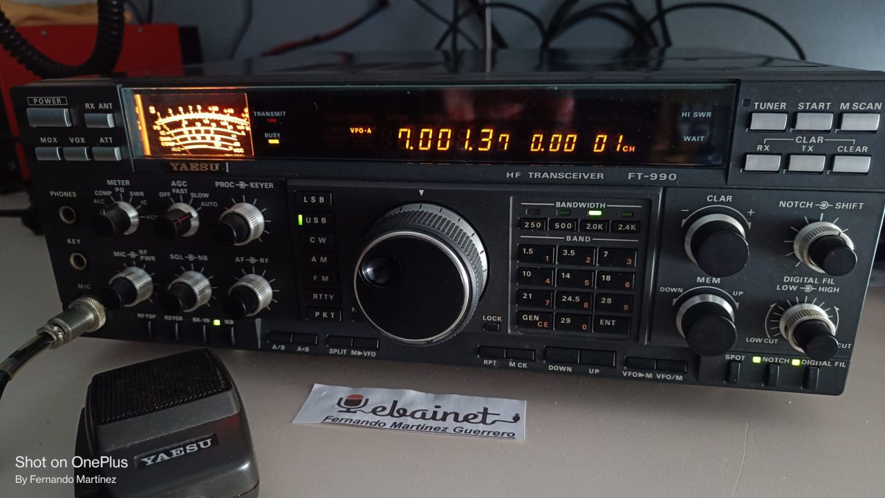 Yaesu FT-990 en su caja, todos filtros instalados 1 solo dueño